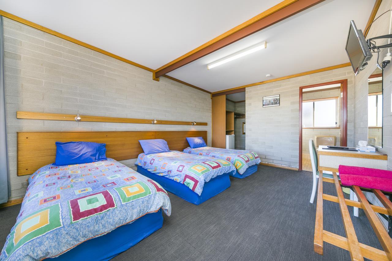 Nullarbor Roadhouse Hotel Exterior photo